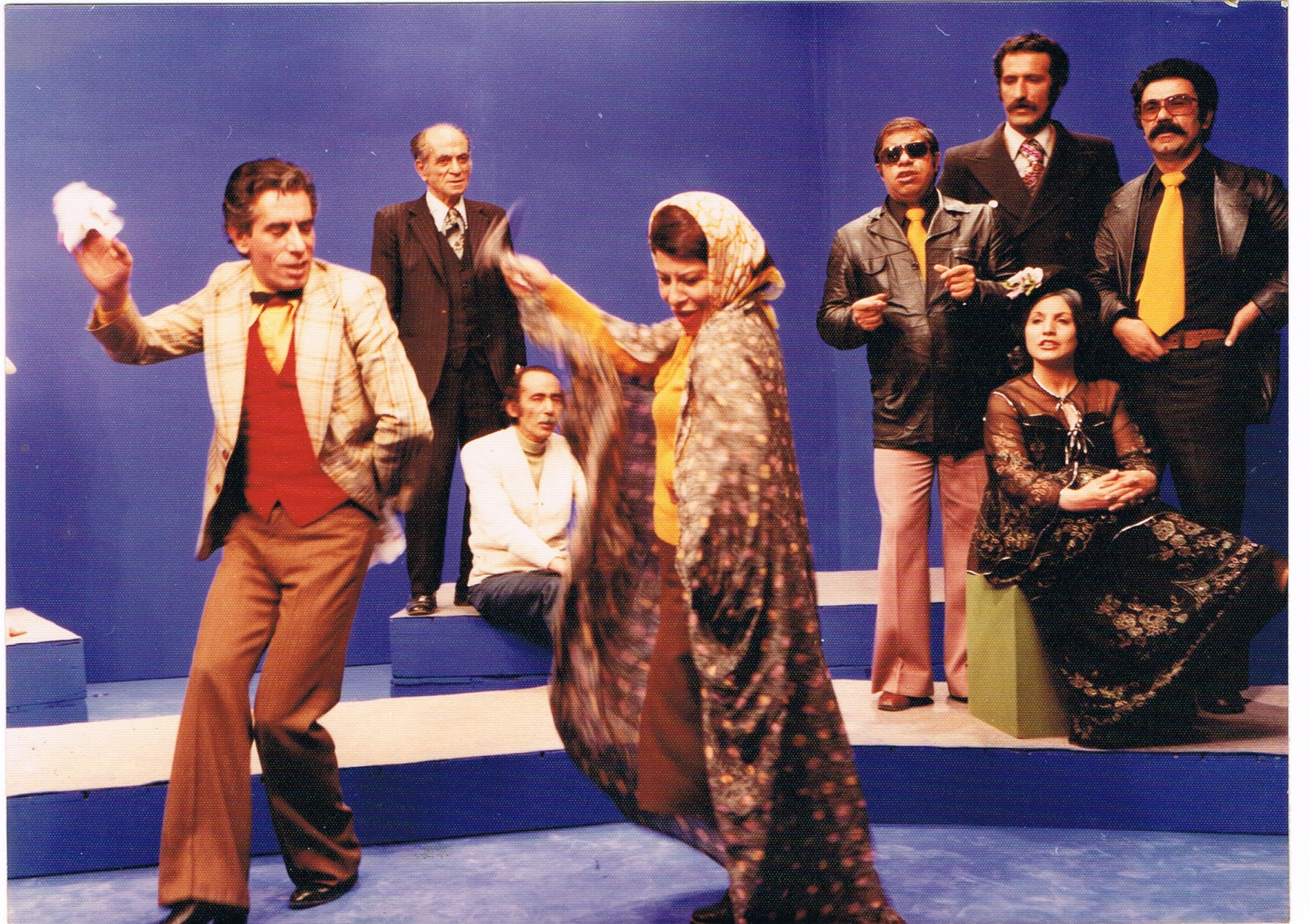 Italia Italia cast in a colour production photograph